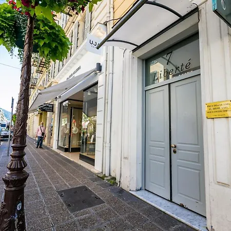 The Liberty Ap4200 By Riviera Homes Appartement *